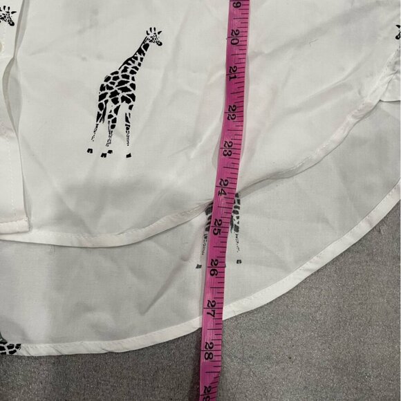 [L]Jane Delancy White Button-Up Shirt with Giraffe Print - Picture 5 of 8